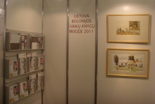 stendas, skirtas Lietuvos dalyvavimui 2011 m. Bolonijos vaikų knygų mugėje. Nuotr. I. Mankevičienės