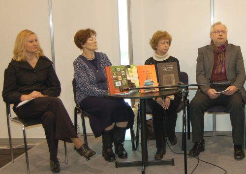 Iš kairės: A. Gustaitienė, I. Korsakaitė, V. Narščiuvienė, K. Urba. Nuotr. R. Kišūnaiės