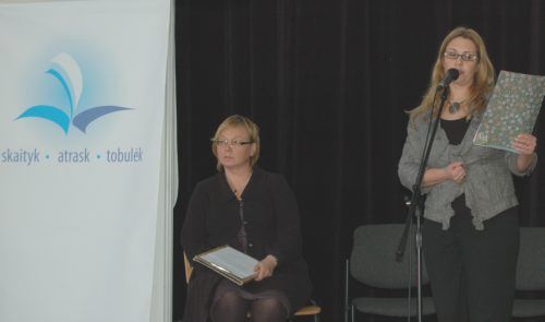 Apie akcijos istoriją, jos sklaidą ir vyksmą papasakojo iniciatorė bei koordinatorė Rūta Kačkutė. Nuotr. R. Kišūnaitės