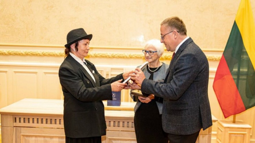 Rolando Rastausko literatūrinė premija įteikta Sondrai Simanai. Palangos miesto savivaldybės nuotr.
